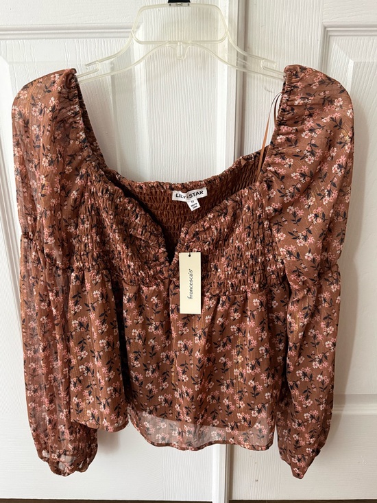 Francesca's Collections Tops - Francesca's Collections rust floral smocked puff sleeve blouse